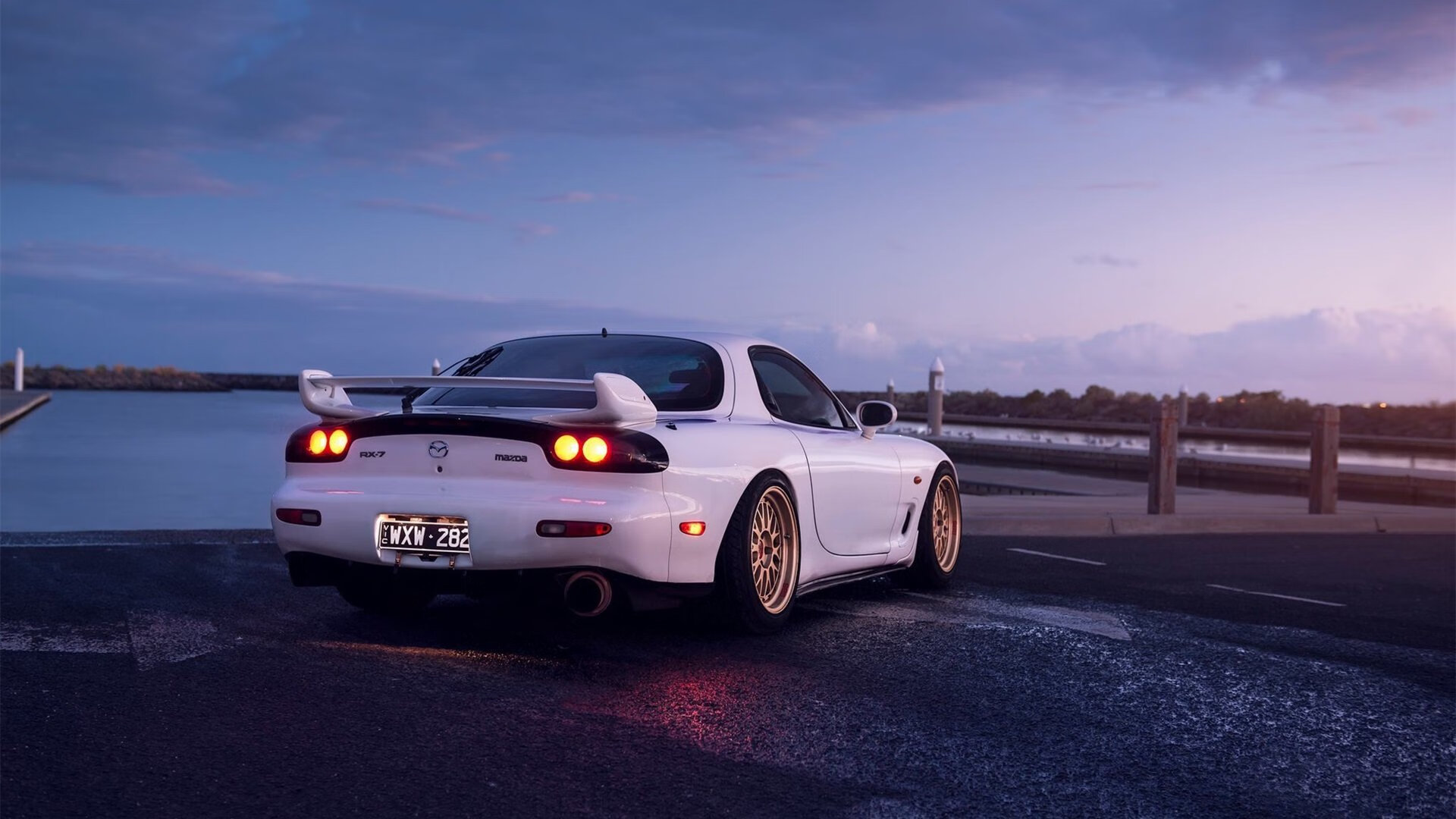 英超冠军争夺：悬念重重，精彩不断！，英超 联赛冠军